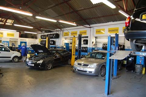 Our Glasgow Nissan diagnositc and service centre. Maintenance and safety checks are provided with each diagnostic test.